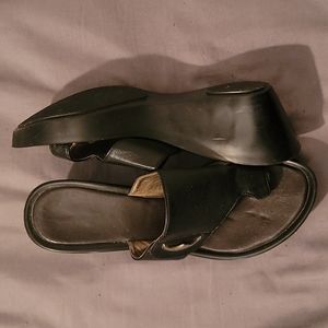 Moon brand black toe loop wedge sandals